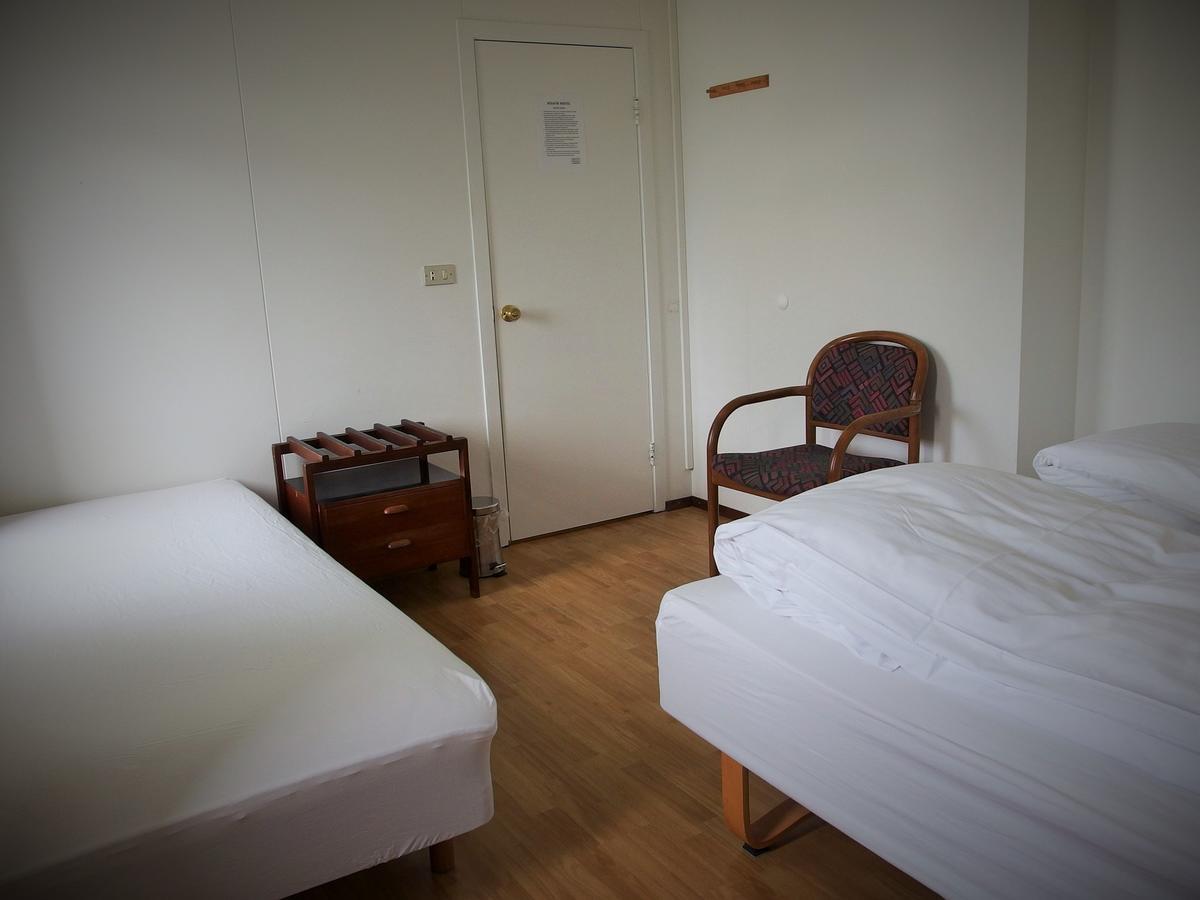 Husavik Hostel Екстер'єр фото