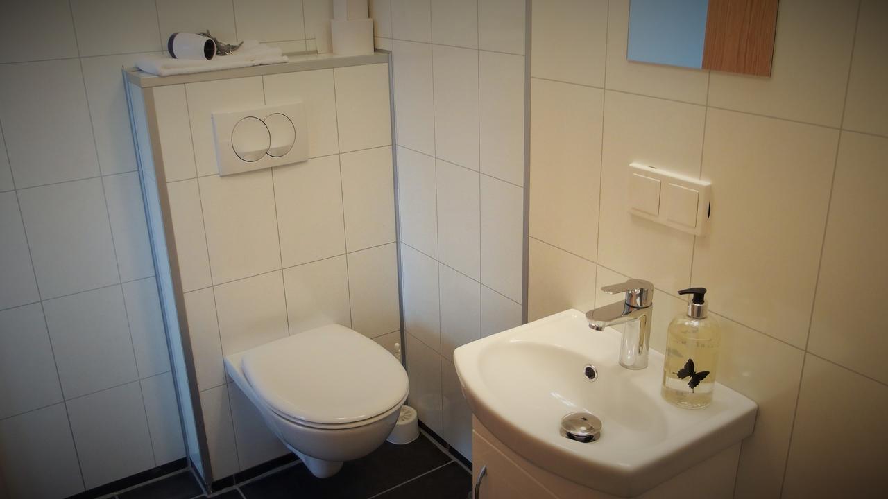 Husavik Hostel Екстер'єр фото