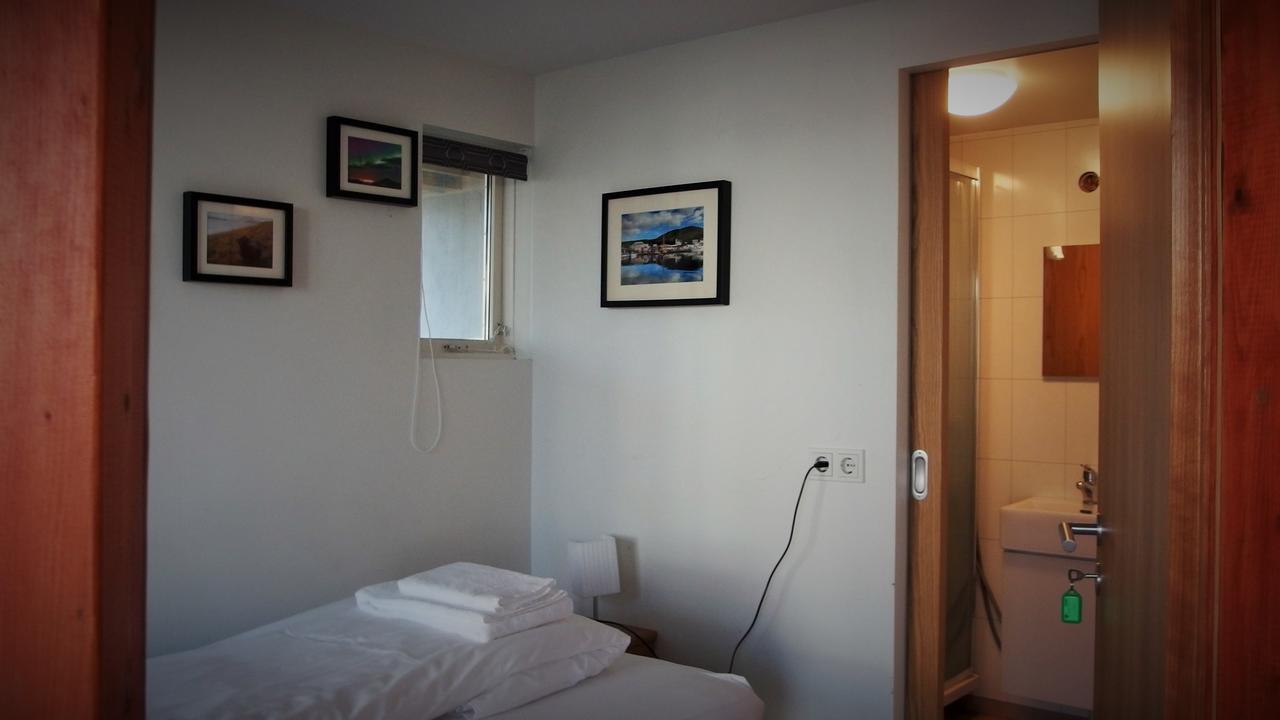 Husavik Hostel Екстер'єр фото